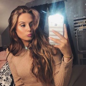 Meet your Posher, Olivia